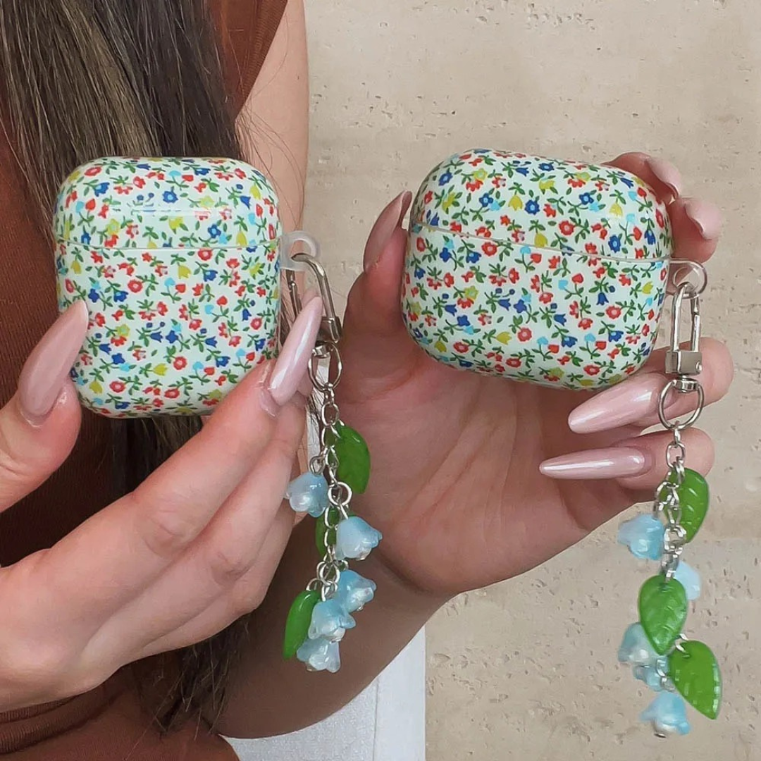 Mini Wildflower AirPods pro 2 Case Mini Wildflower AirPods pro 2 Case
